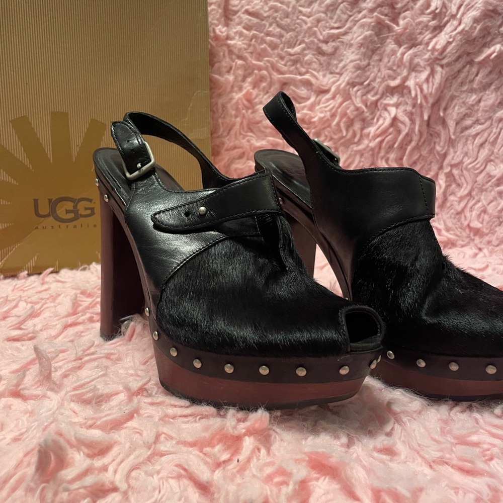 Pair of women’s super cute UGG heels